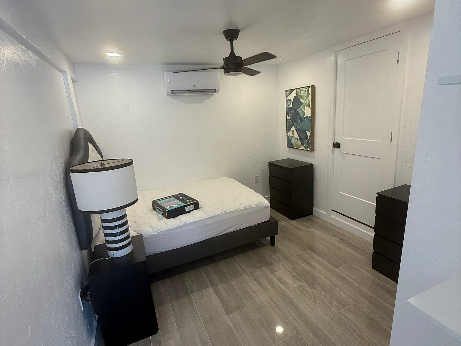 Studio, 500 sqft, $1,500 — Photo 2