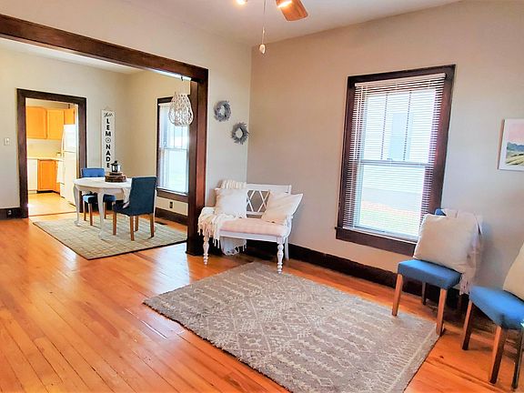 4th image of 1732 Price Ave