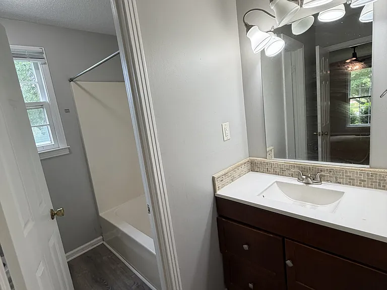 3409 Minor Dr — Photo 10