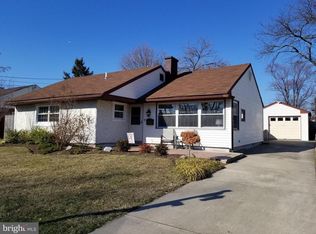 7 Paul Rd, Maple Shade, NJ 08052