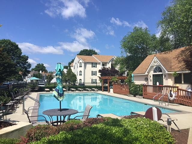 1st image of 4460 Shore Dr
