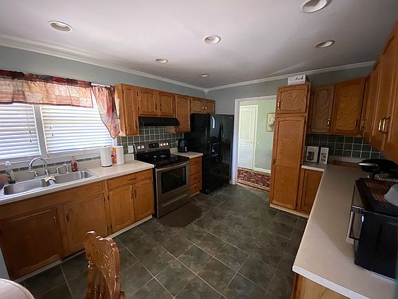 4th image of 513 Longview Dr