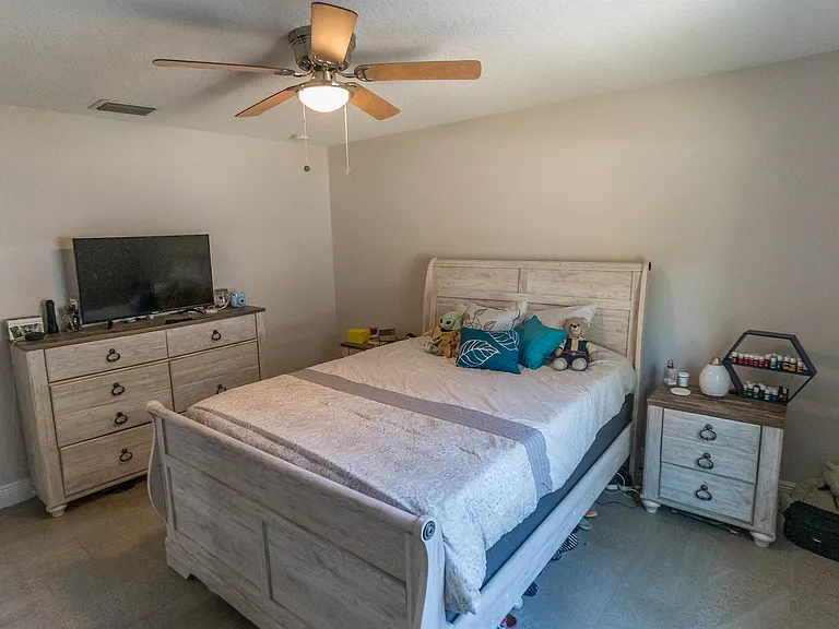 1517 N Grandview St #1 — Photo 20
