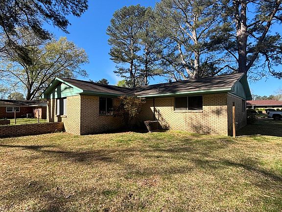 5th image of 329 Converse Dr