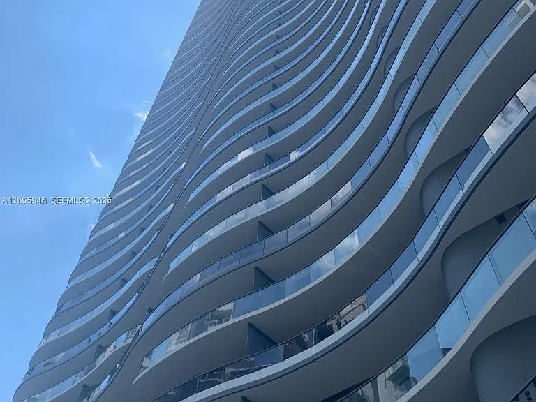 1000 Brickell Plz #4907 — Photo 4