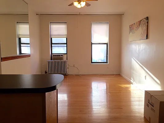 Rented by Natlane Equities | media 6