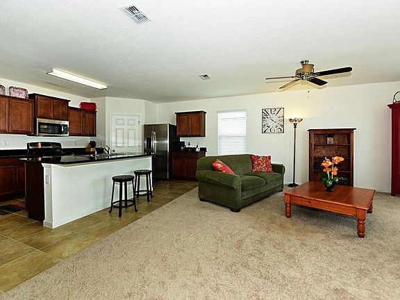3rd image of 1507 Lexington Sq SW