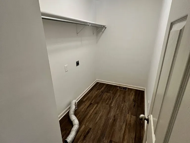 505 Paula Dr — Photo 10