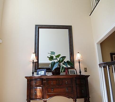 Foyer (two story entrance)