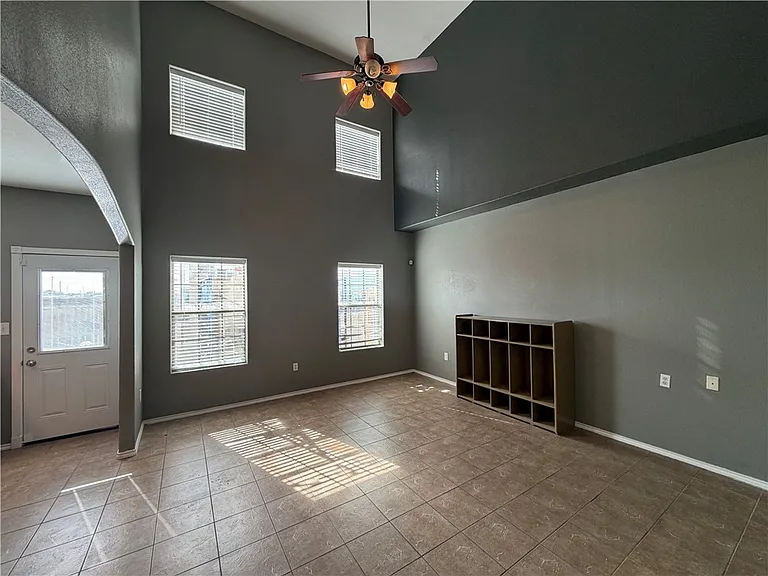 5509 Candace St — Photo 13