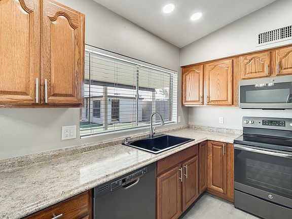 3rd image of 9327 W Sanna St
