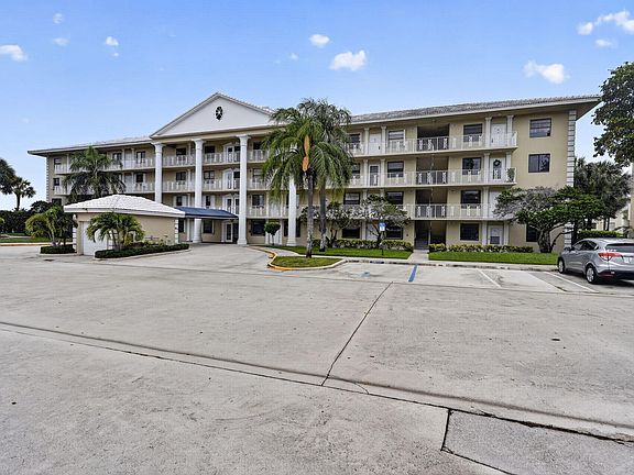 2nd image of 3501 Village Blvd APT 304