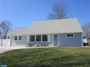 69 Queen Anne Rd, Levittown, PA 19057