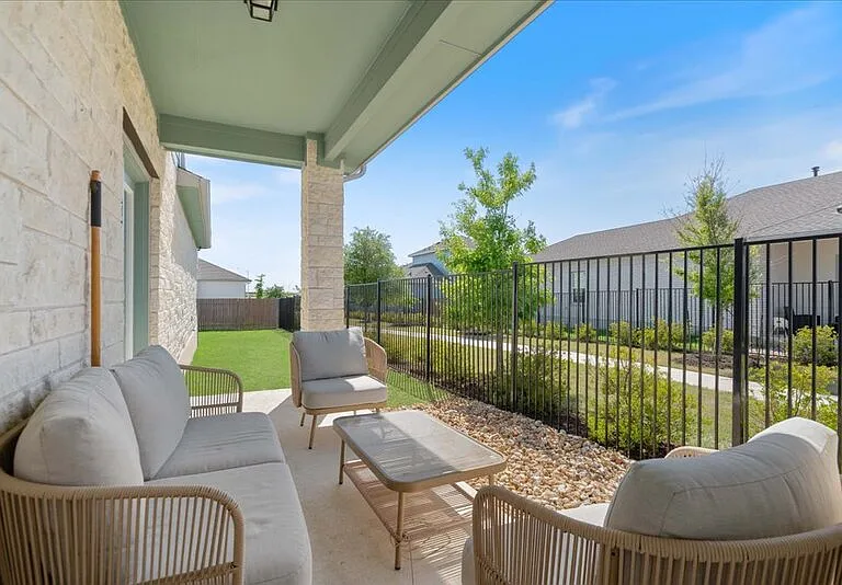 9015 Looksee Ln — Photo 8