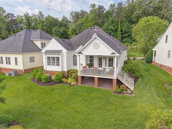 3rd image of 9402 Charter Lake Dr