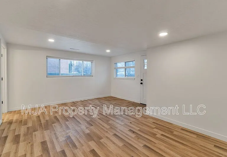 2638-2642 S 800 E #2638-B — Photo 9