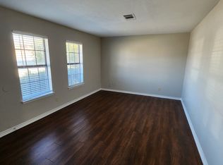 808 Hercules Ln, Denton, TX 76209
