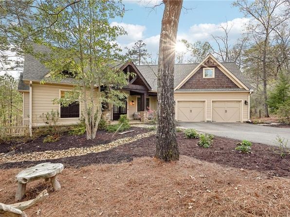39 Bear Creek Dr, Jasper, GA 30143
