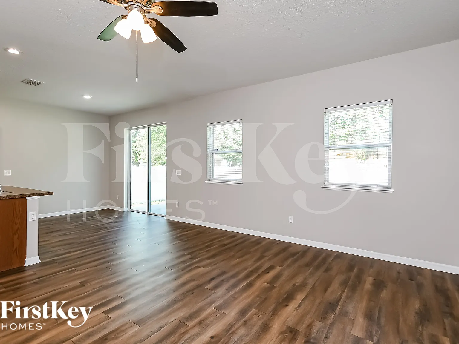 3 bed, 2.0 bath, 1440 sqft, $2,225 — Photo 3