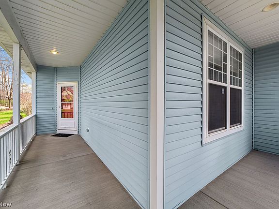 3rd image of 2401 Worthington Pl