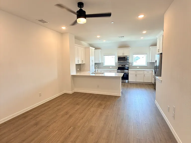 5224 Legacy St — Photo 3