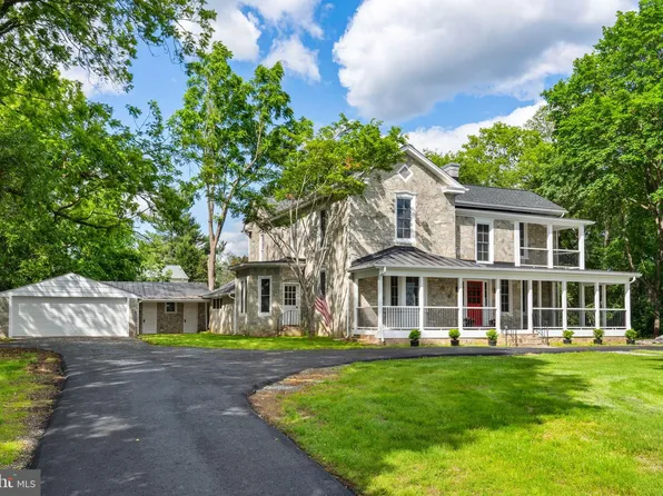 105 E Washington St, Remington, VA 22734