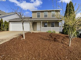 1017 SW View Crest Dr, Dundee, OR 97115