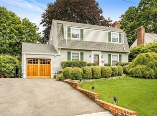 3 Hickory Hill Rd, Eastchester, NY 10709