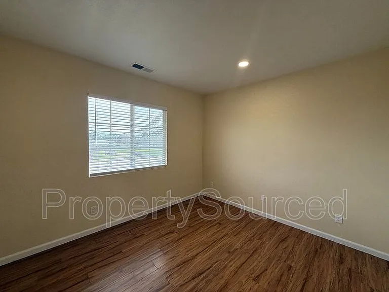 1830 Persimmon Way — Photo 41