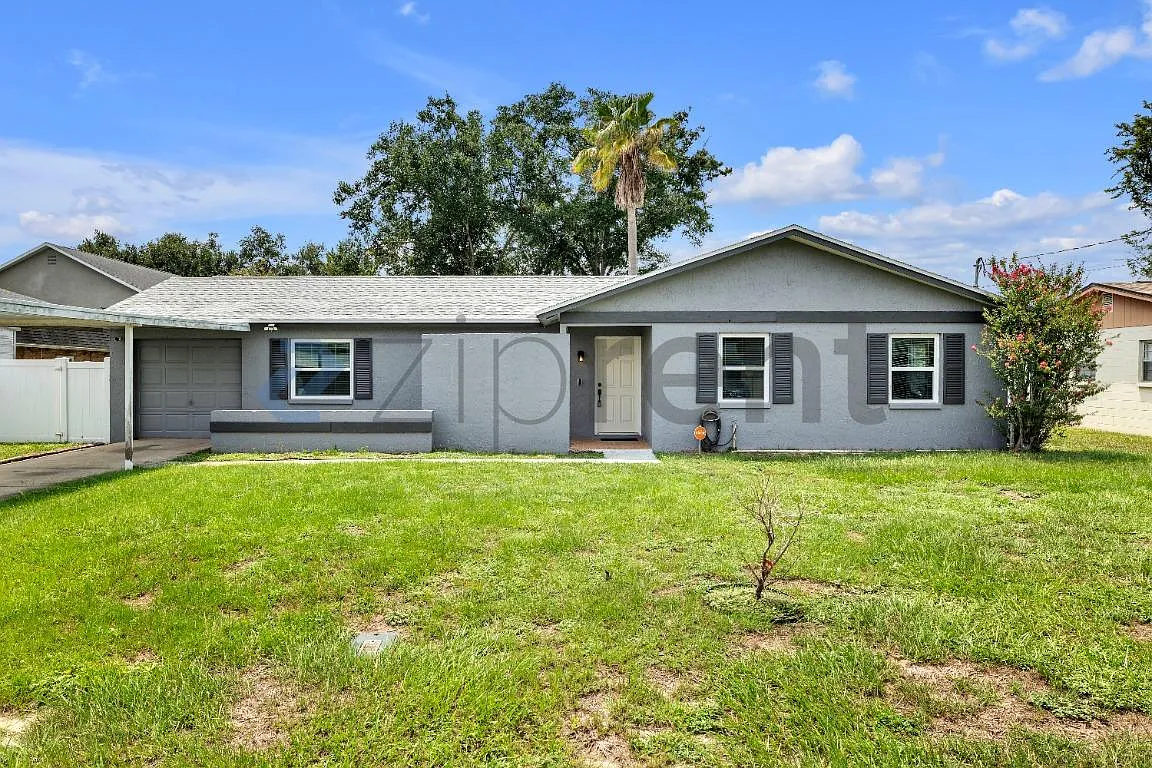 Temple Terrace Estates — Photo 1