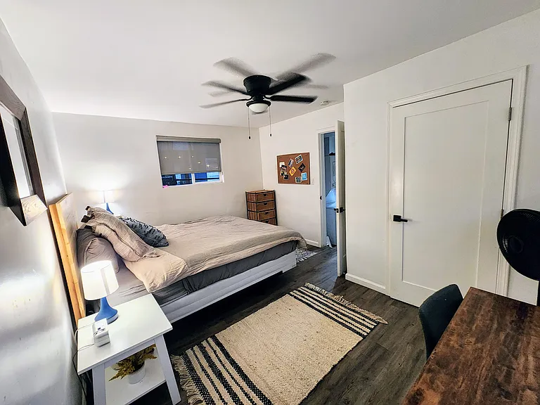 2074 Newton Ave #A — Photo 12