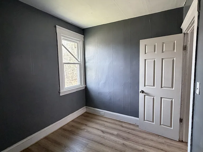 1137 E 66th St #1 — Photo 11
