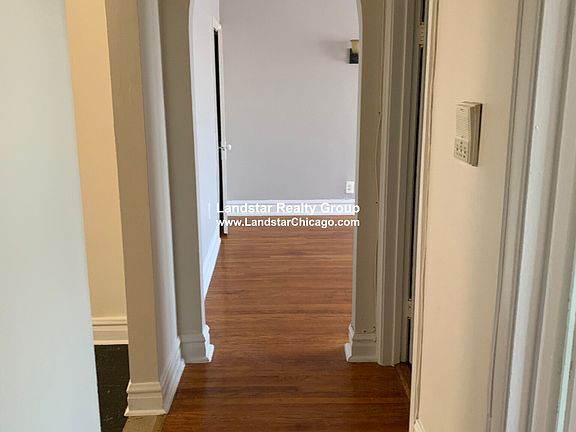2nd image of 4635 N Lowell Ave #F1