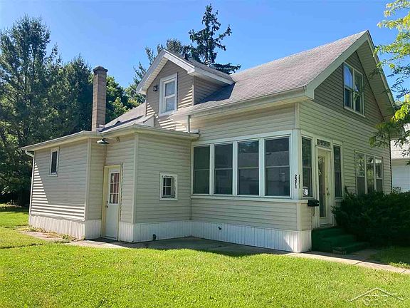 2nd image of 2271 Blackmore St