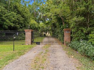 3613 Berger Rd, Lutz, FL 33548