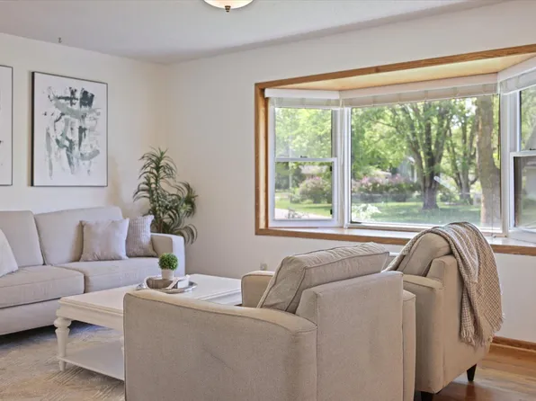 6975 Upper 164th St W, Rosemount, MN 55068