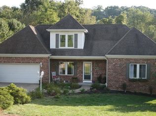 375 McCombs Rd, Venetia, PA 15367