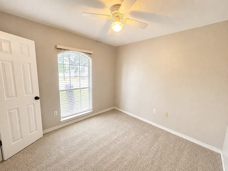 3713 Water Oak Dr — Photo 13