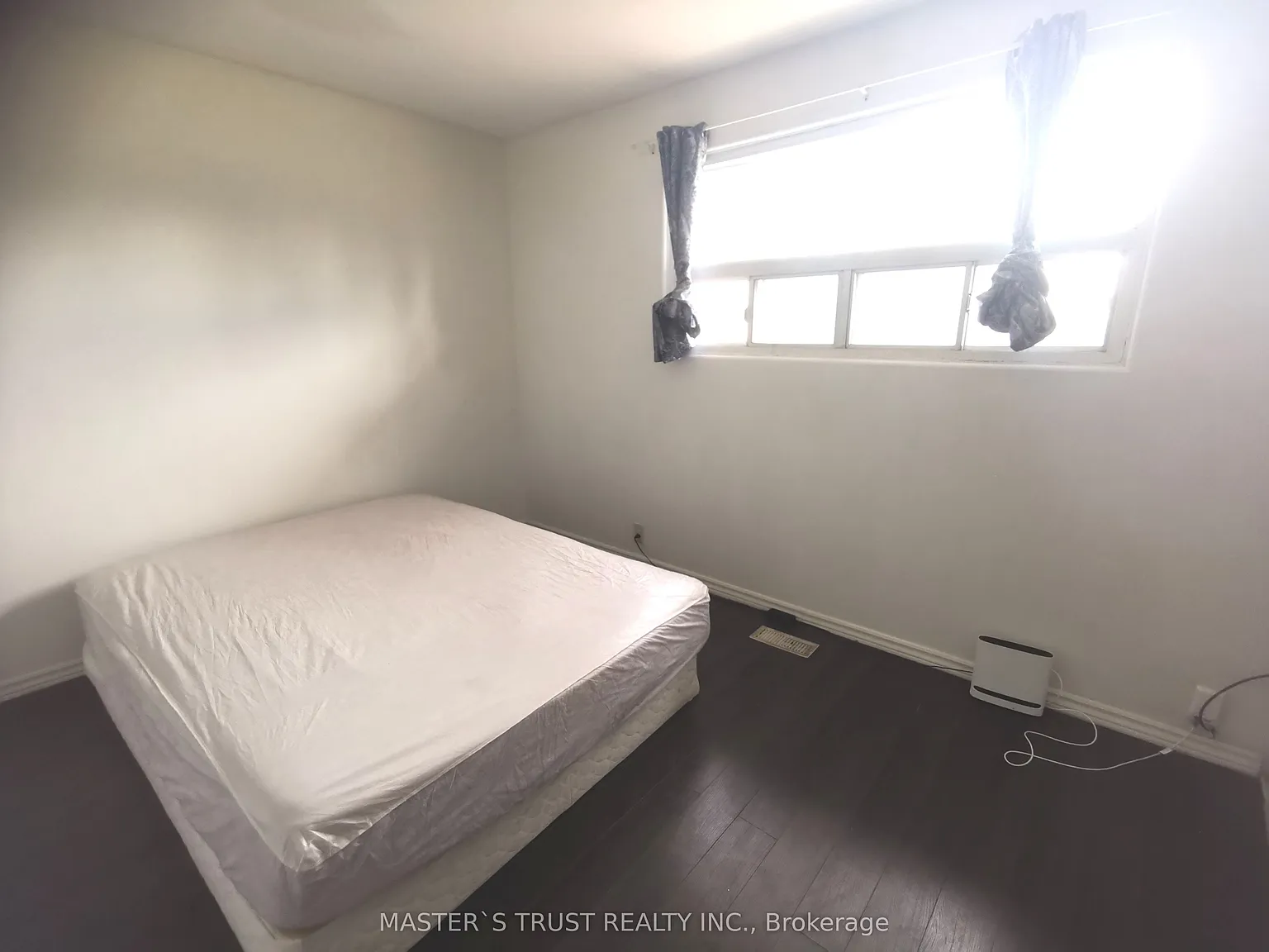 3 bed, $2,500 — Photo 3