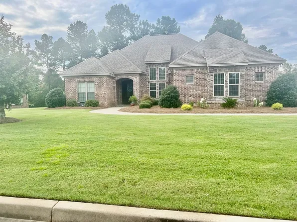 675 Southern Hills Dr, Wetumpka, AL 36093