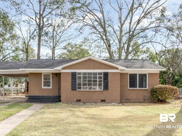 70 Picardy St, Mobile, AL 36607