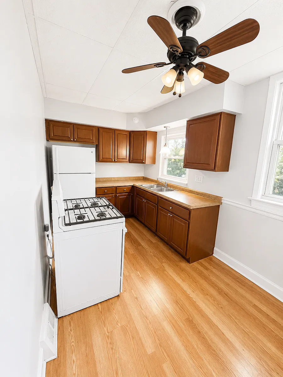Building Photo - 1403 Methyl St #1