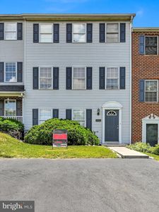 278 Point Cir, York, PA, 17406