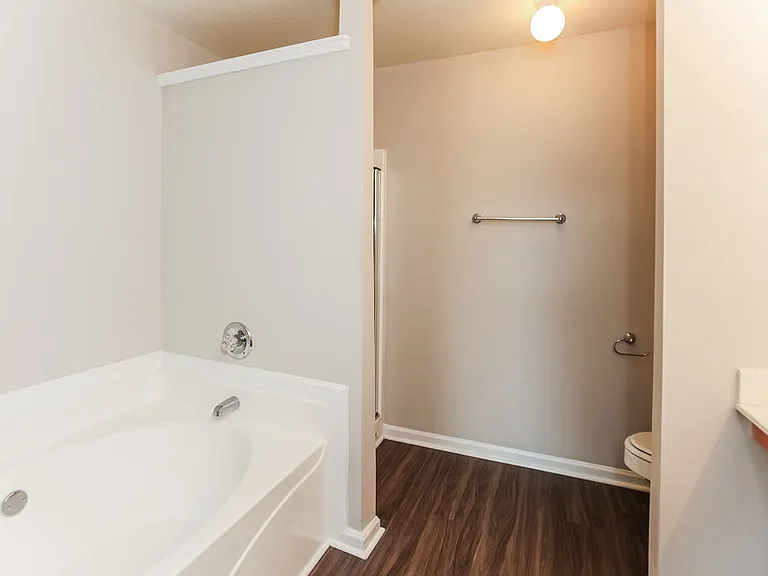 2044 Lakeshore Overlook Dr NW — Photo 16