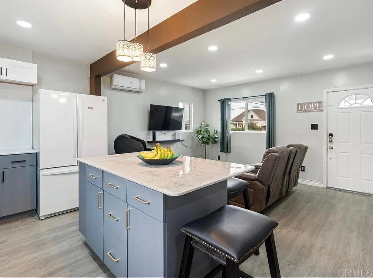 3720 Clinton St — Photo 4