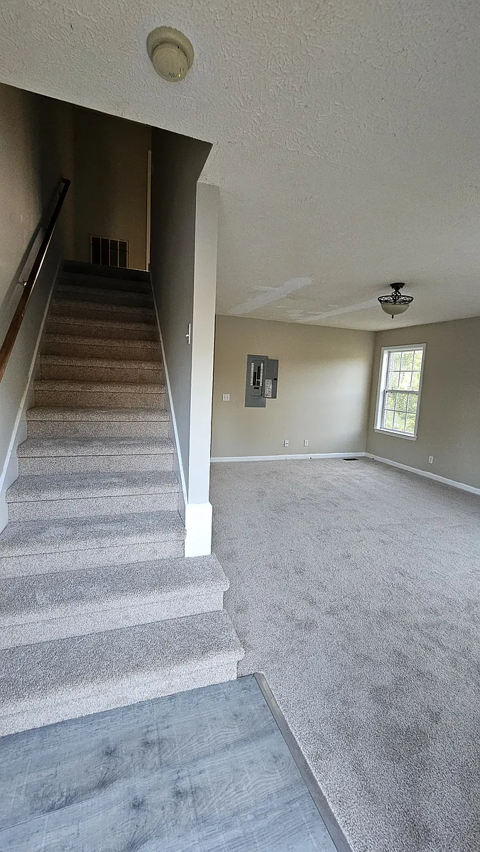 Building Photo - 138 Fox Creek Ct