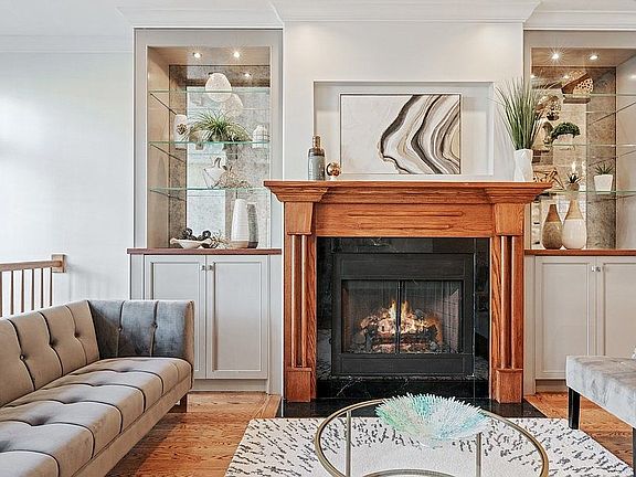 4th image of 915 W Wrightwood Ave #1