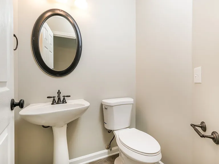 3102 Creekview Ln — Photo 16