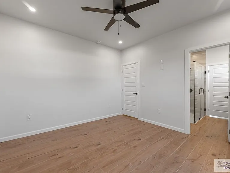 5320 Oakley St — Photo 18