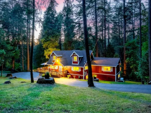 5220 Happy Pines Dr, Foresthill, CA 95631